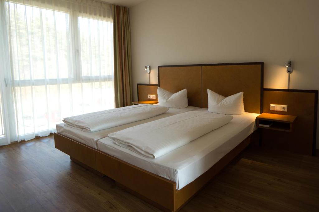 Hotel der Rastanlage im Hegau OST photo