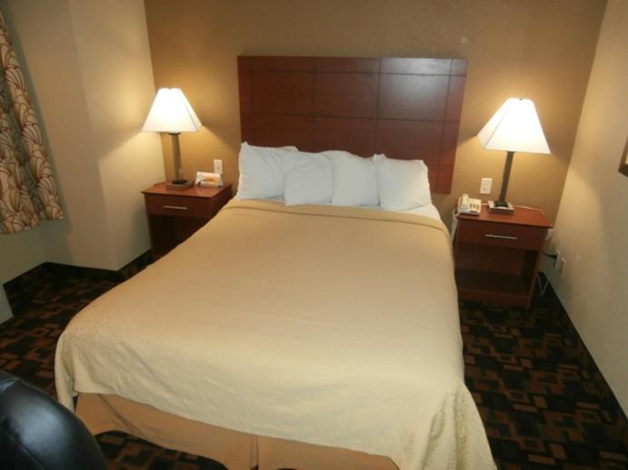 Quality Inn & Suites photo