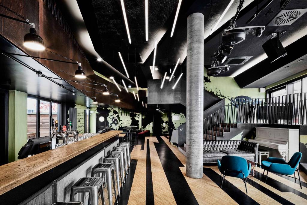 Bar/lounge