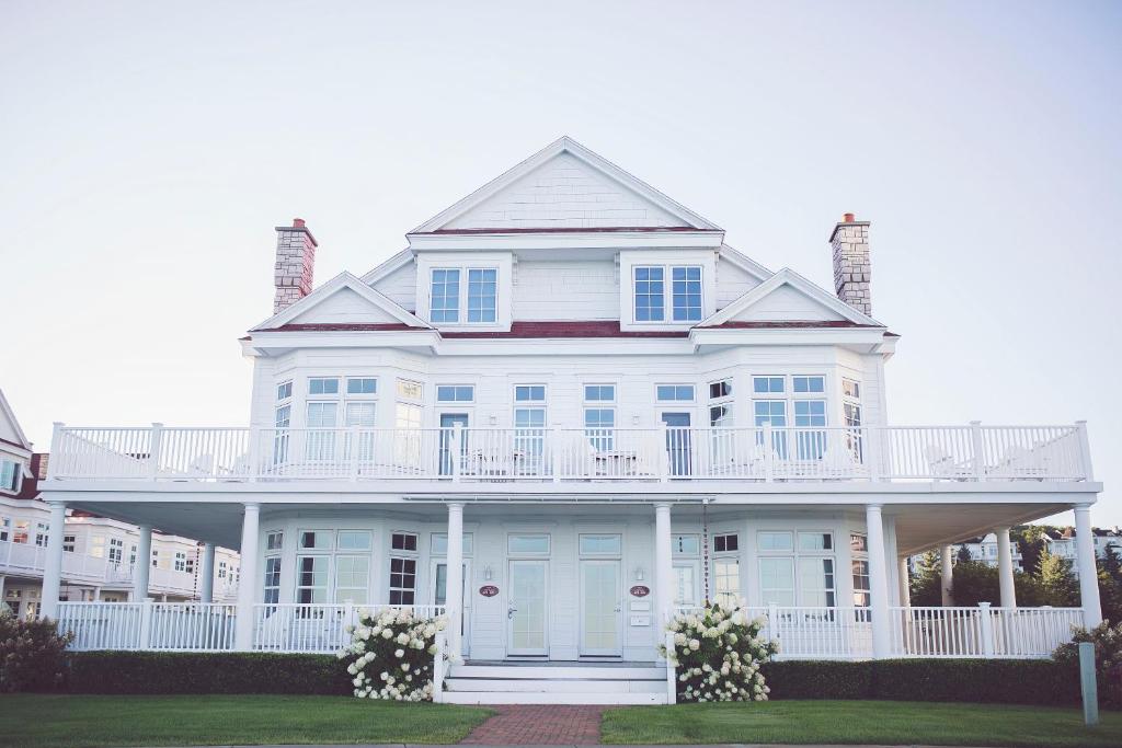 Cottages at Bay Harbor — Hotel in Petoskey (MI)
