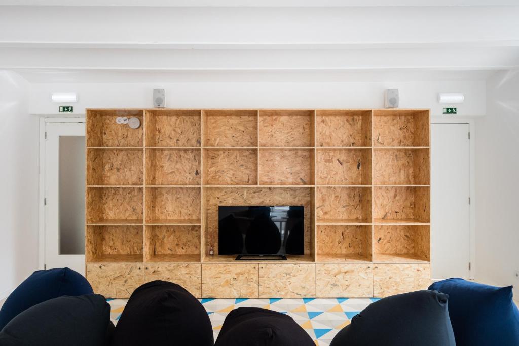 Shared lounge/TV area