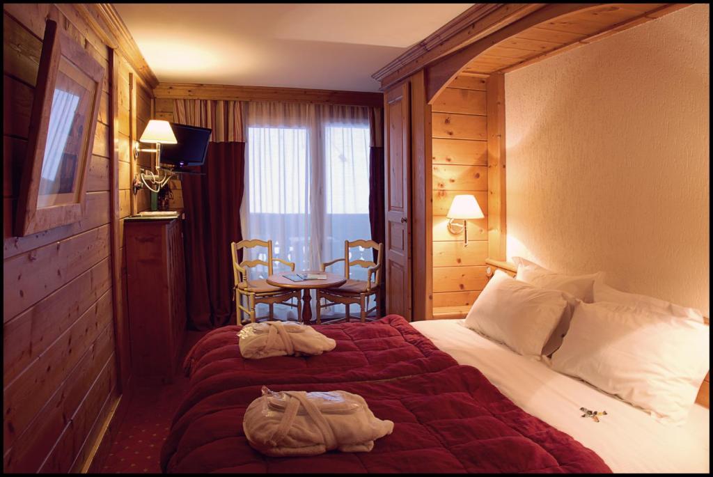 Chalet-Hôtel La Marmotte, La Tapiaz & SPA, The Originals Relais photo