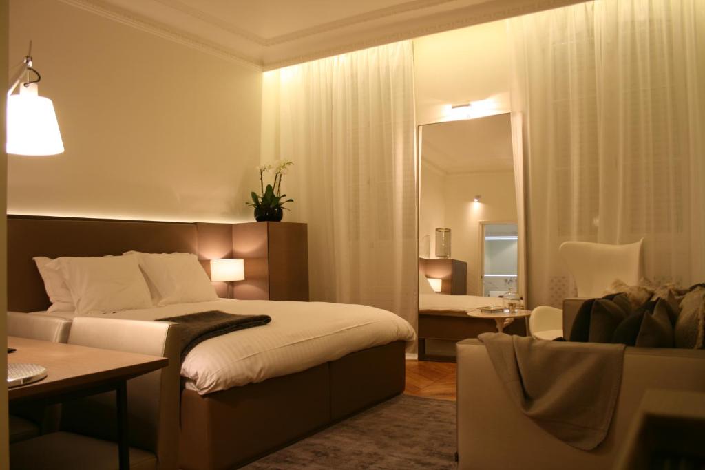 Cirque Deluxe Studio Apartment - 1