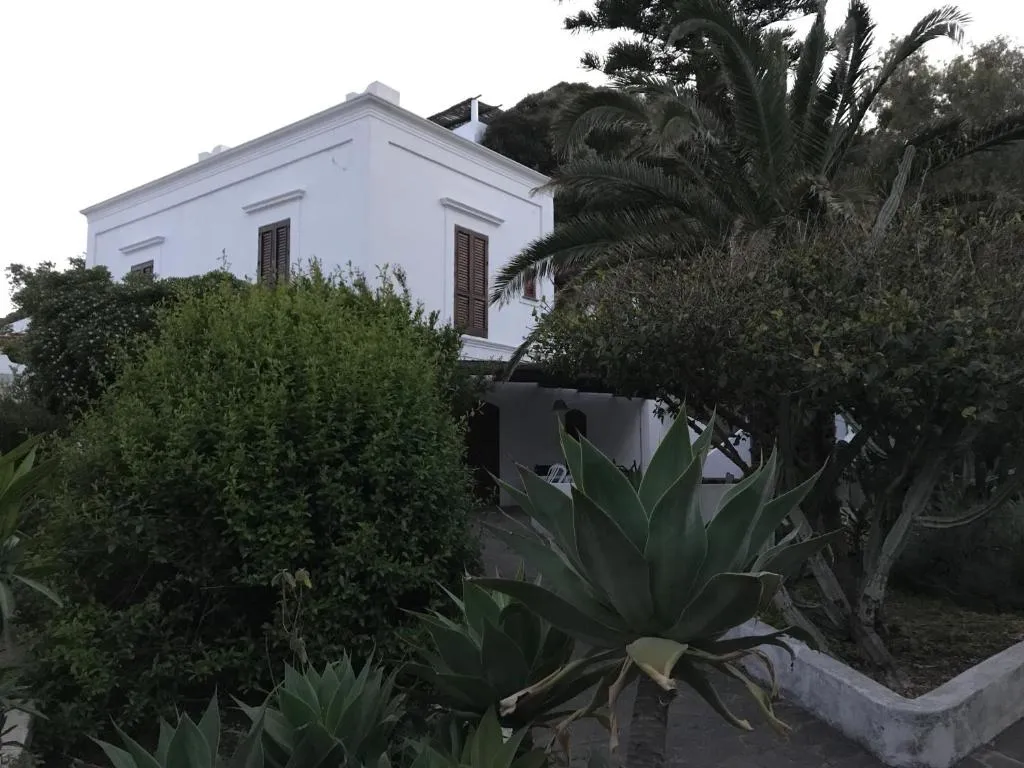 Casa Schicciola, מלון בסטרומבולי