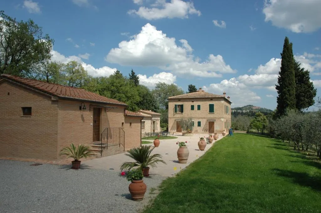 Piccolo Hotel San Valentino, hotel in Cristena