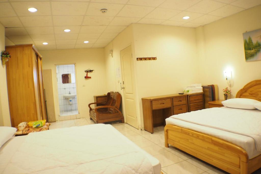 Sun Moon Star Hostel