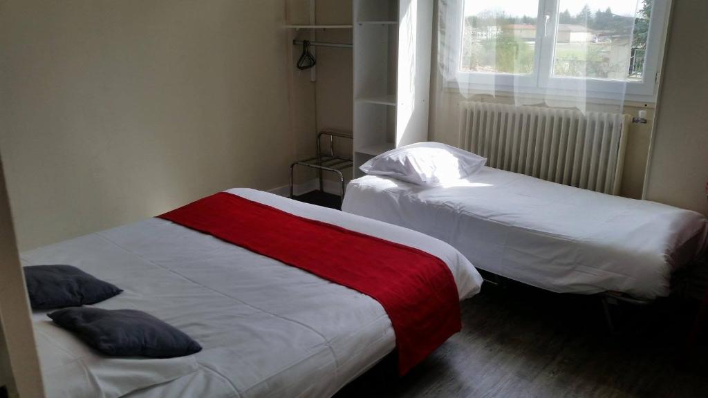Hotel Saint Georges De Reneins Hotel Saint Georges De Reneins