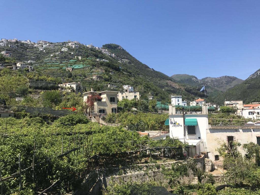 Villamena Apartment 전경