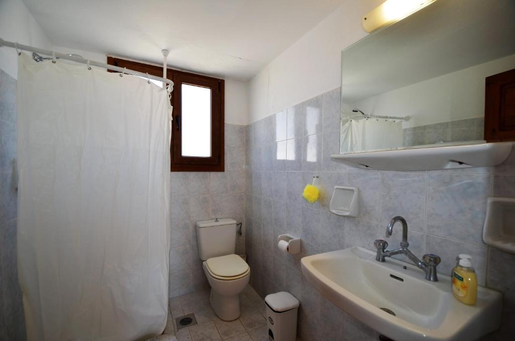 Madoupa Beach Apartments photo