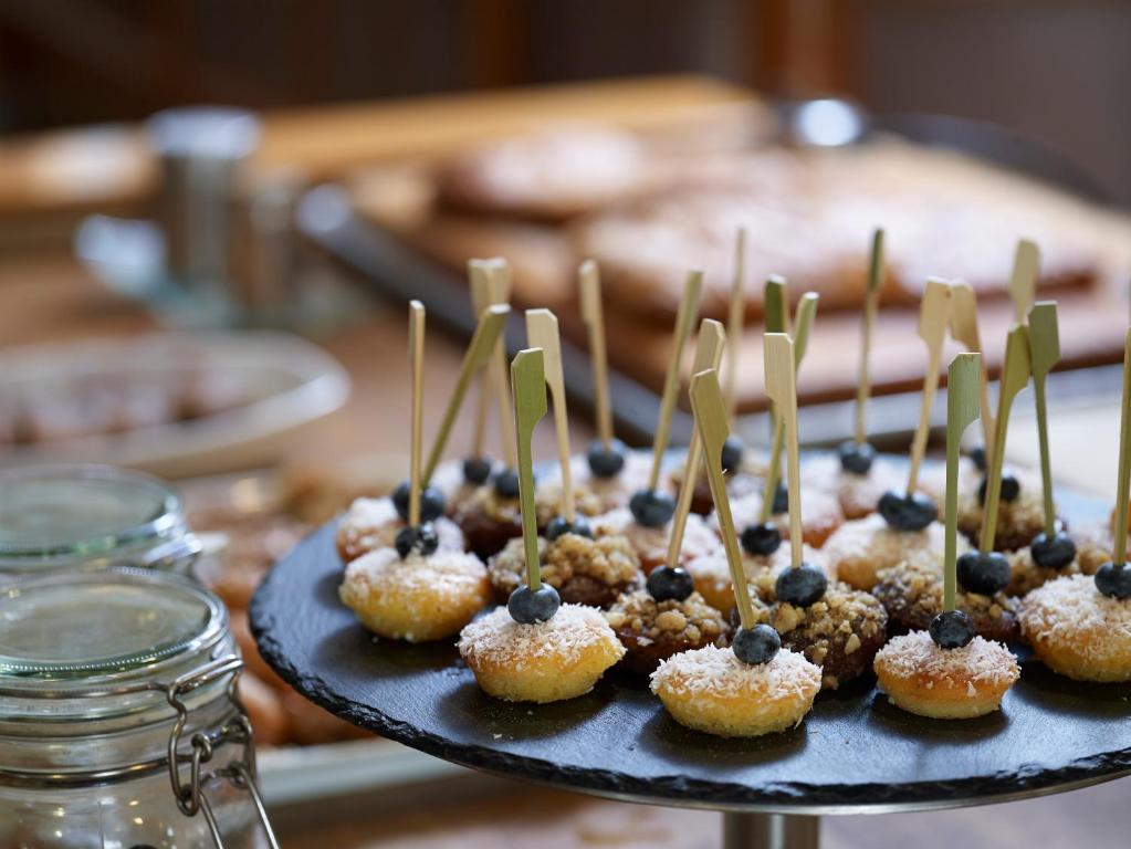 Essen und Erfrischungen