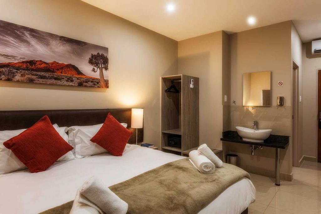 Springbok Inn photo