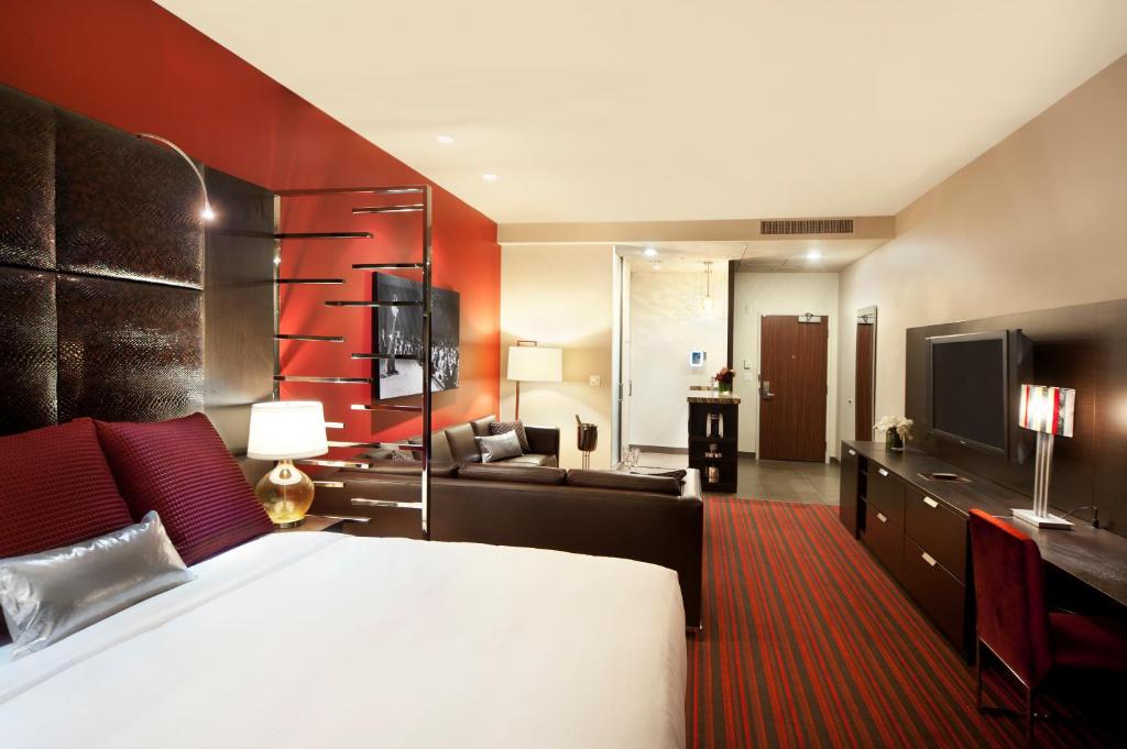 Las Vegas Golden Gate Hotel and Casino room