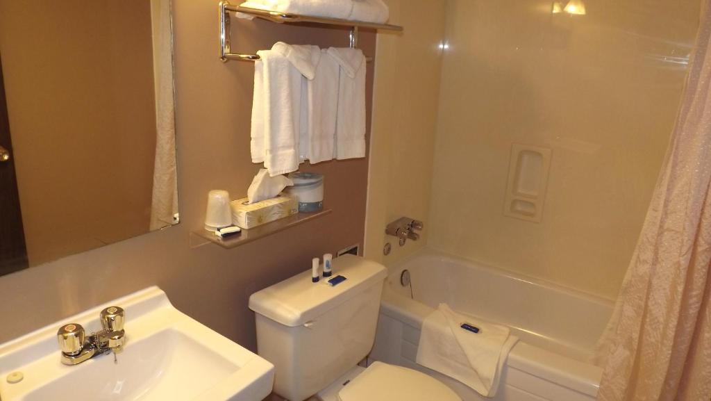 The Pacific Inn photo