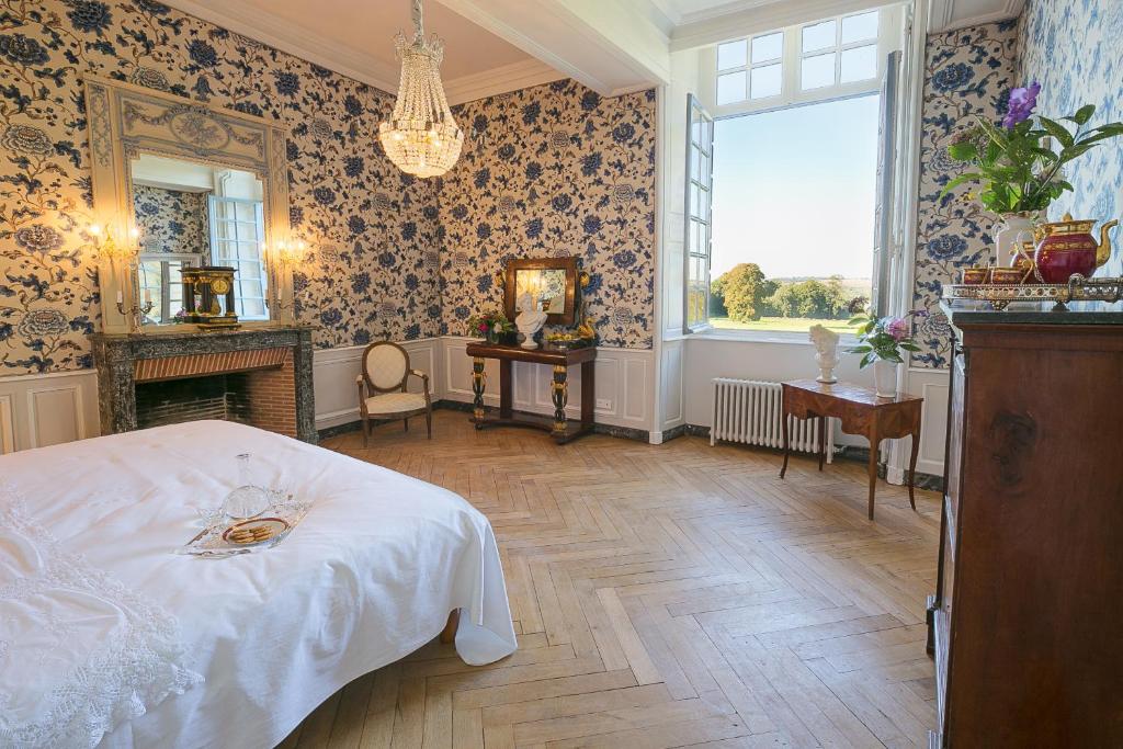 Chateau de Villers-Bocage photo
