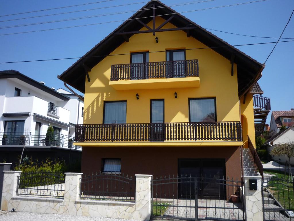 Apartmanhaz King photo