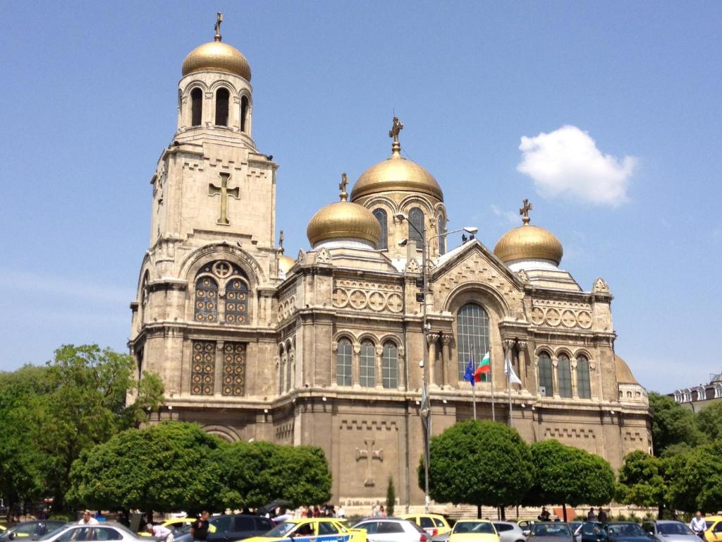 Cathedral Guesthouse — Hotel in Varna