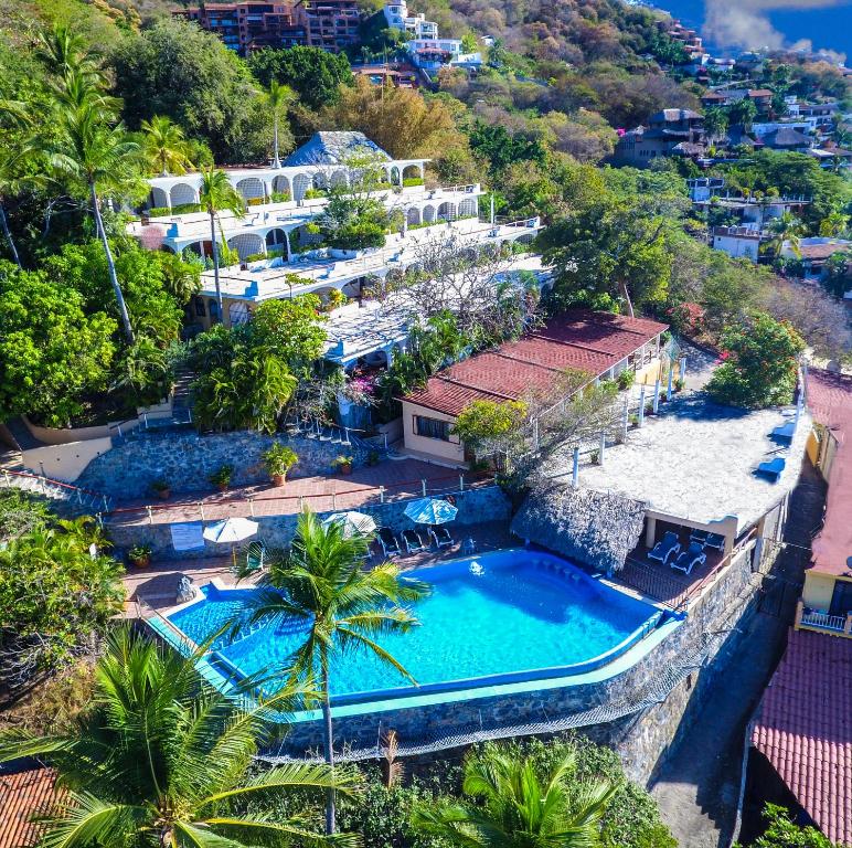 Hotel Catalina Beach Resort photo