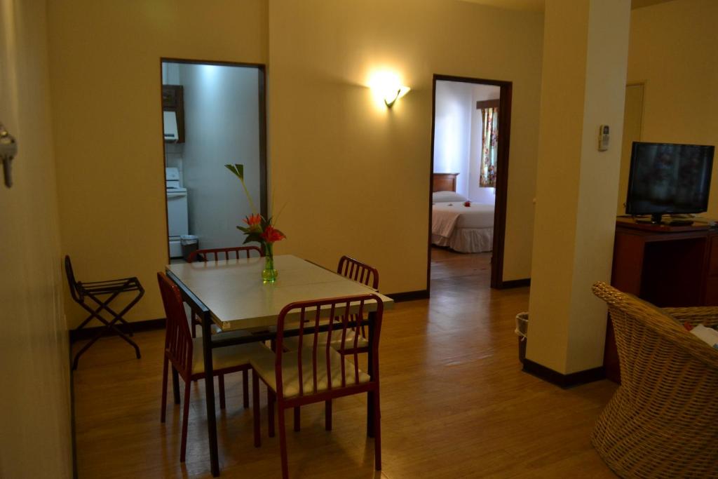 馬拉卡爾西廣場酒店 (West Plaza Malakal Hotel)