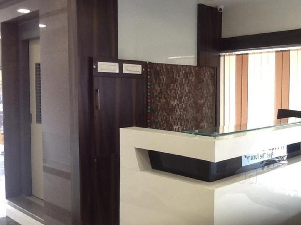 Hotel Park Residency photo