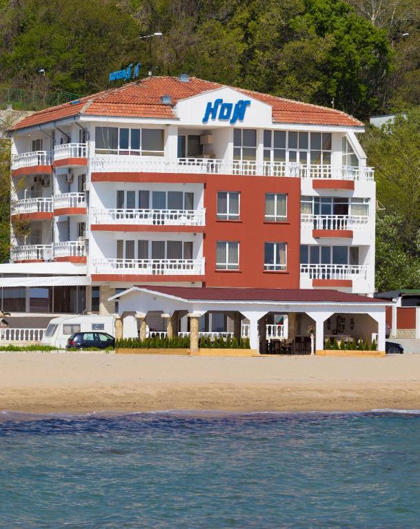 Hotel Noy — Hotel in Varna