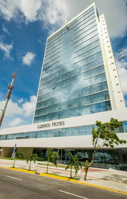 Hotel Luzeiros Recife，位于累西腓的酒店