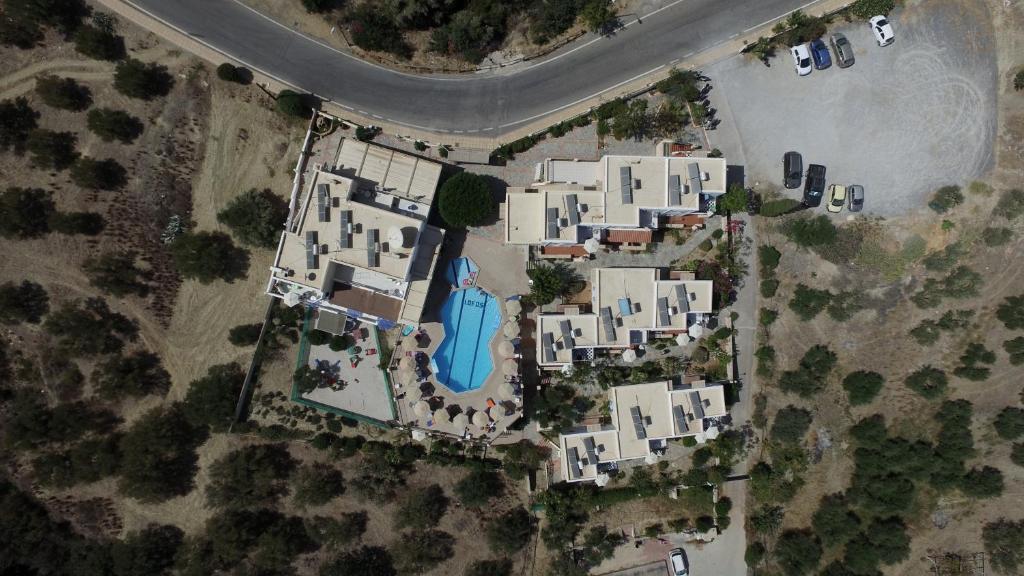 Lofos Apartments — Hotel building in Hersonissos