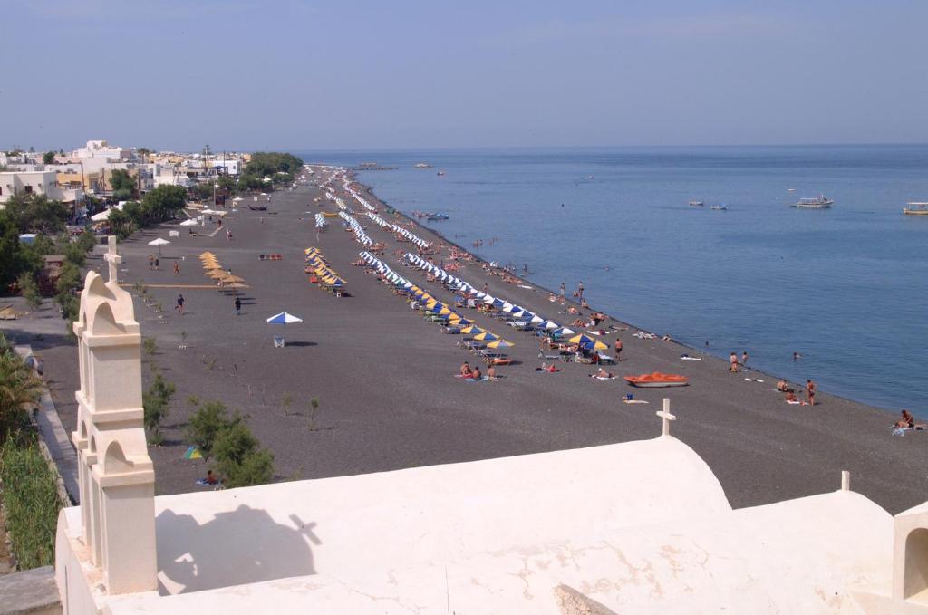 Kamari Blue Boutique Hotel photo