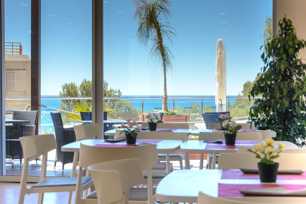 Albatros Family — Salou, Catalonia