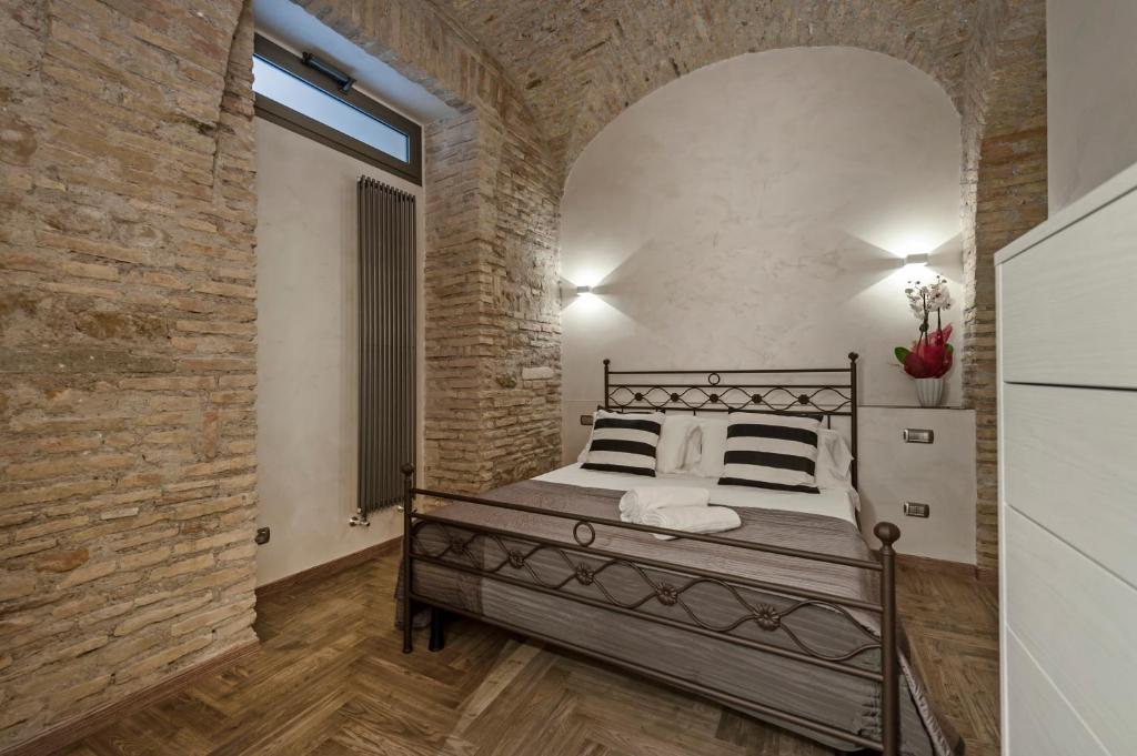White flat Rione Monti - 2