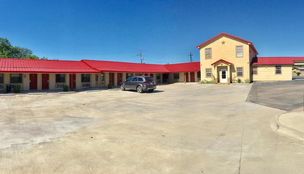 Budget Inn photo