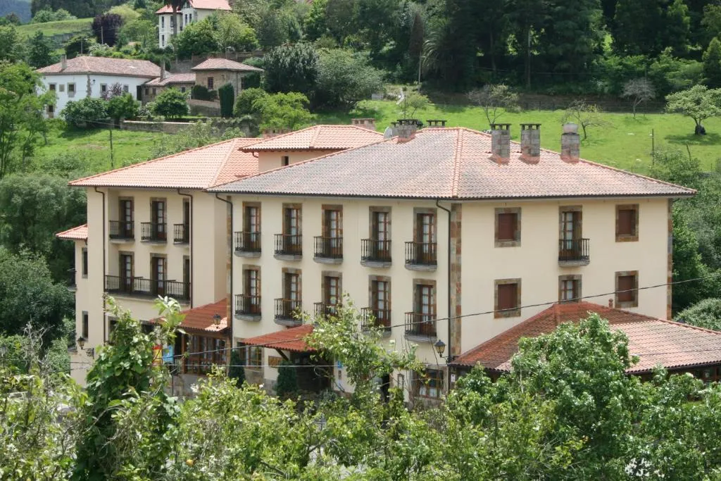 Hotel Valle Las Luiñas, hotel in Soto de Luiña