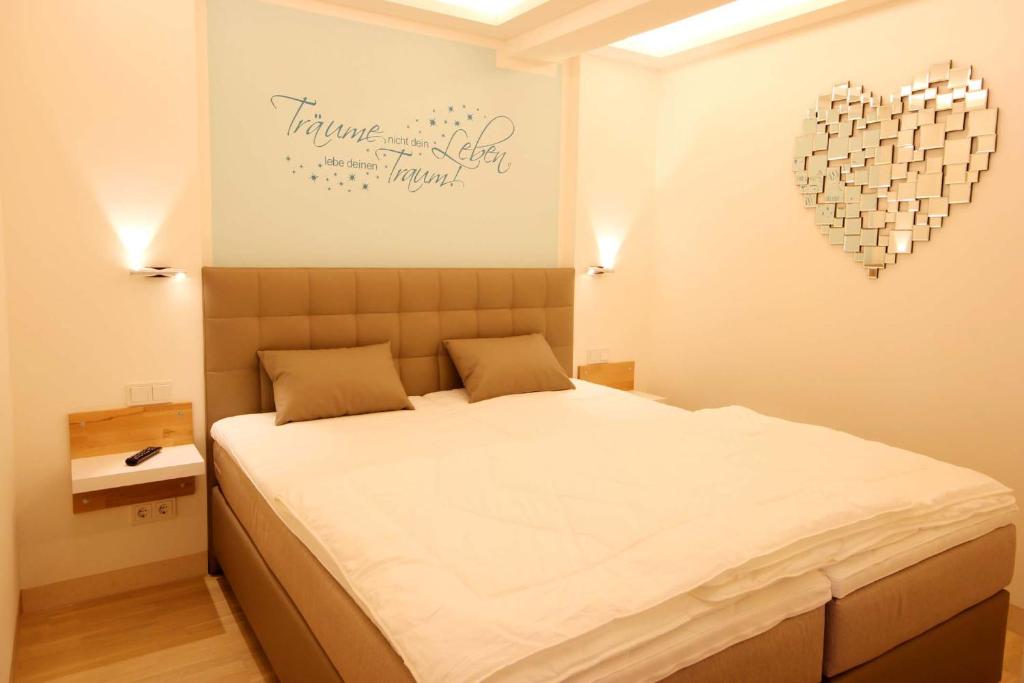 One-Bedroom Apartment - 103RB8