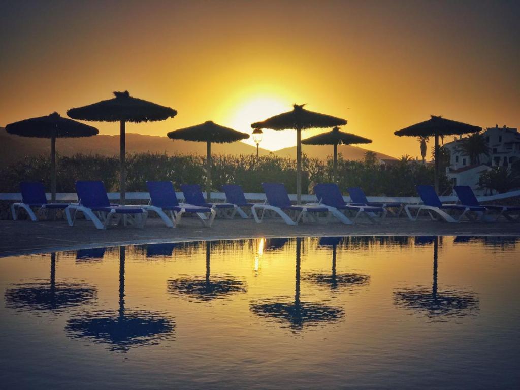 TRH Tirant Playa — Swimming pool in Fornells, Balearic Islands