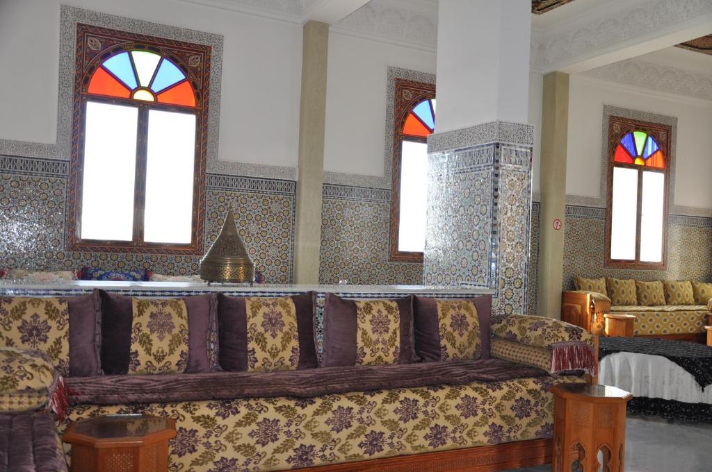 Shared lounge/TV area