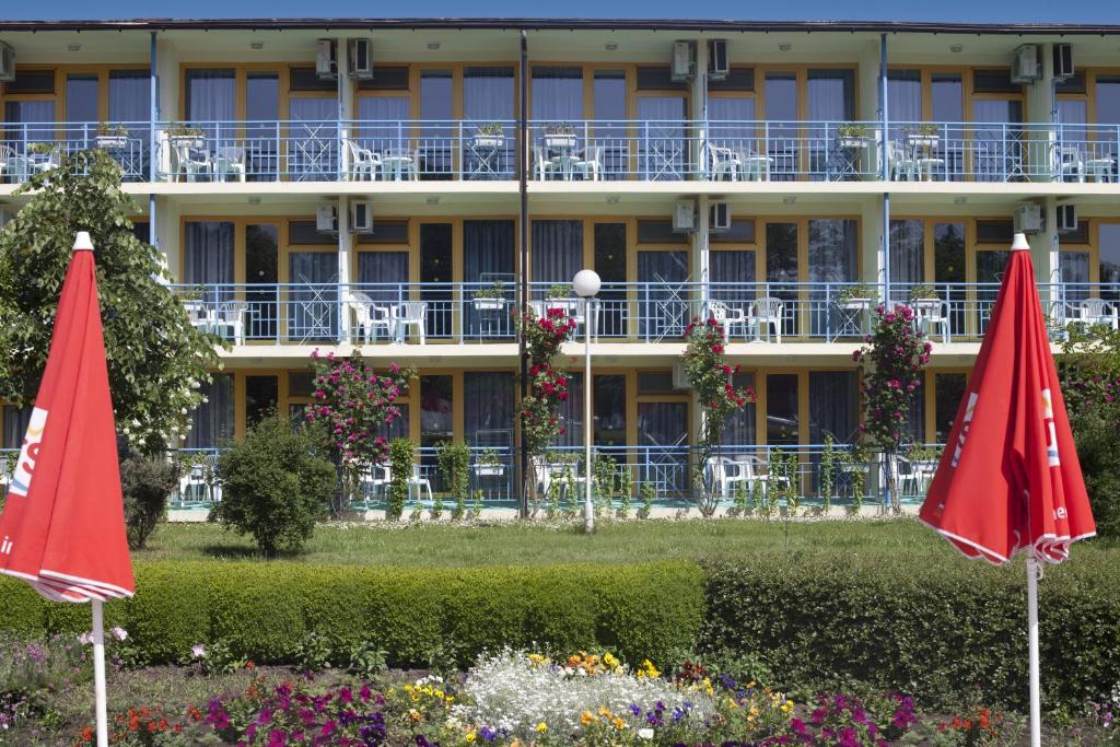 Continental Park Hotel — Hotel building in Sunny Beach, Burgas Region