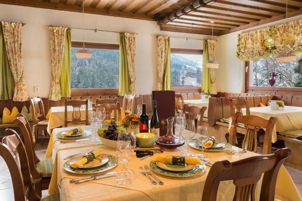 Food and beverages, Altachhof Hotel und Ferienanlage - Jokercard im Sommer inklusive in Saalbach