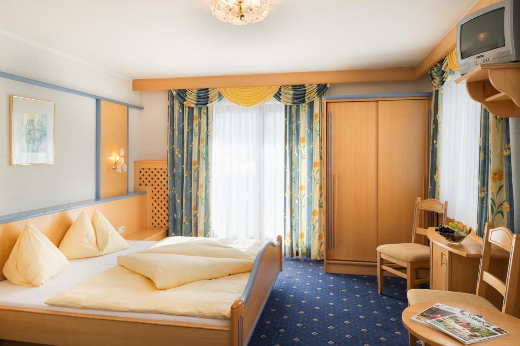 Shower, Altachhof Hotel und Ferienanlage - Jokercard im Sommer inklusive in Saalbach