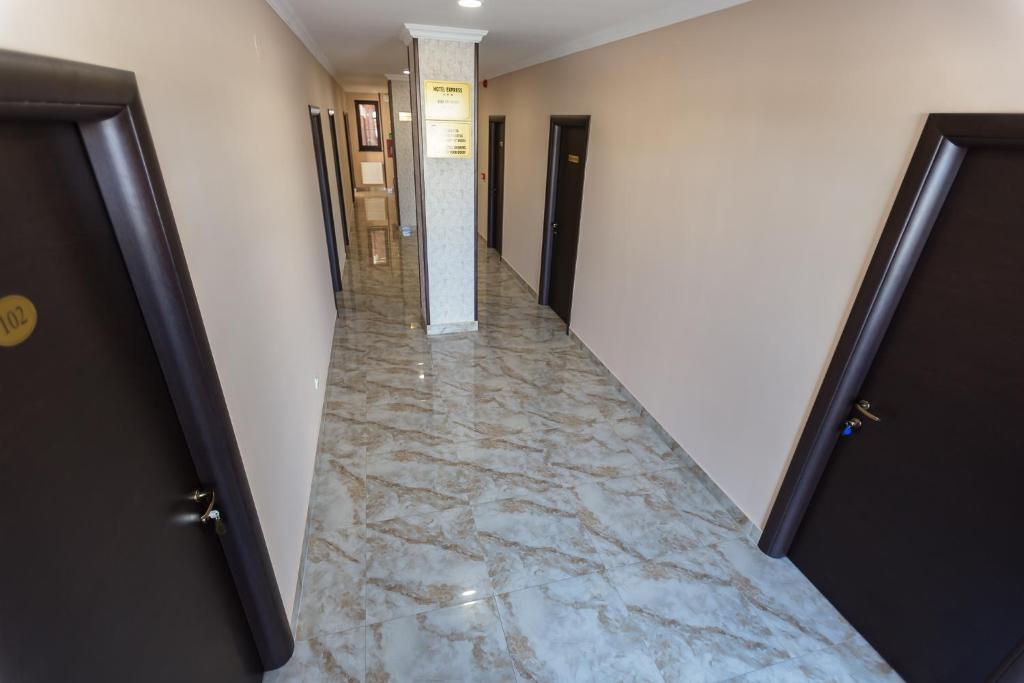 Express Residence 전경
