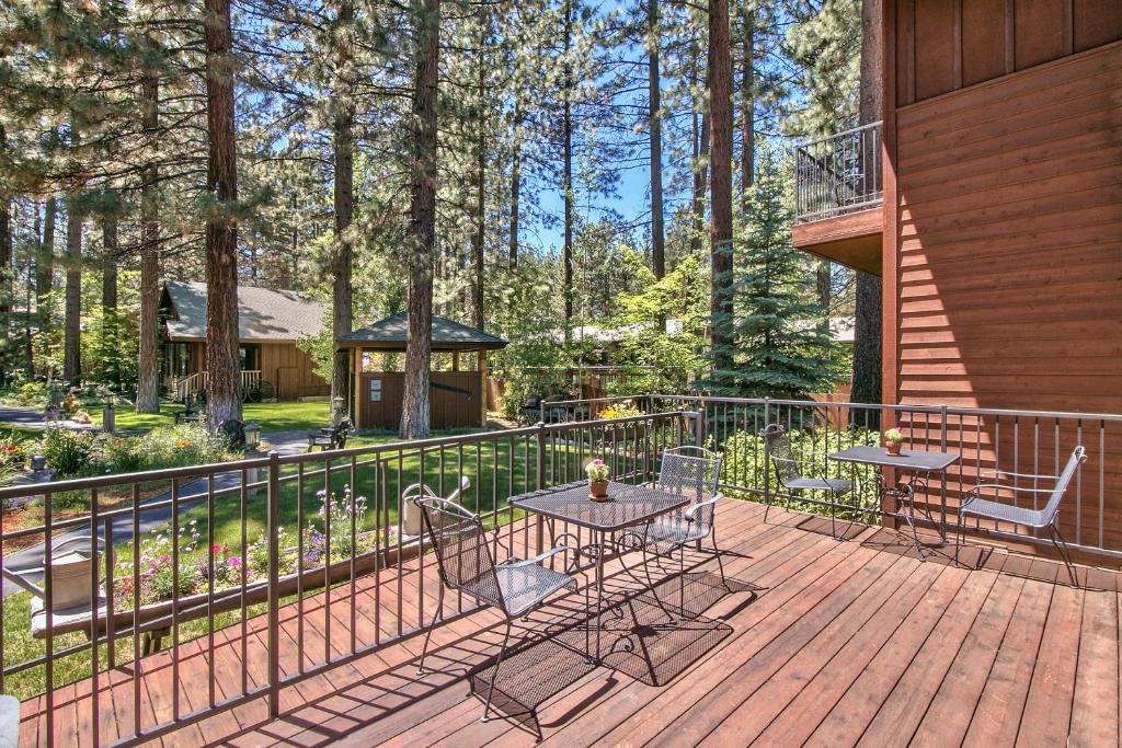 Black Bear Lodge photo