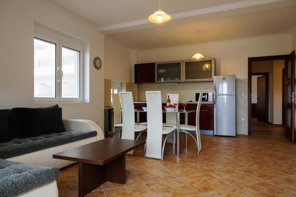 Apart Forte Roses Montenegro KO Buljarica - 4