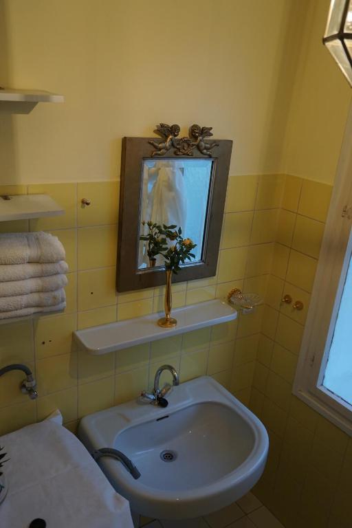 Apartment at Mozart-Geburtshaus photo