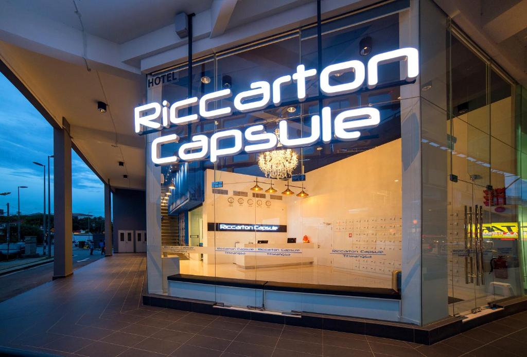 Riccarton Capsule Hotel, Куала-Лумпур