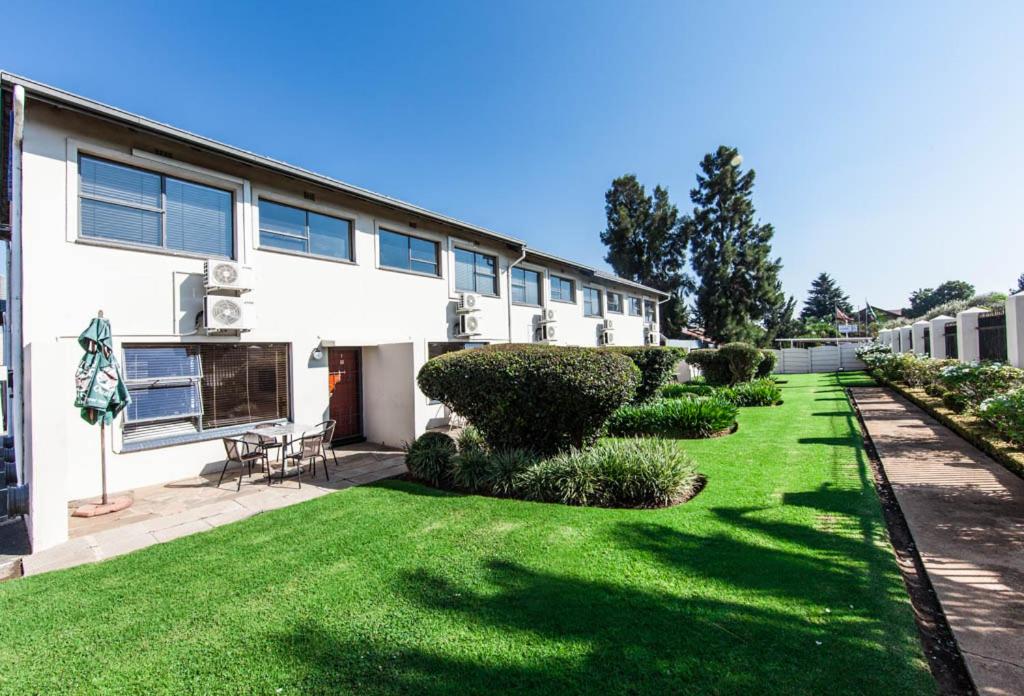 Vetho 1 Apartments OR Tambo Airport Johannesburg prenotazione online ViaMichelin