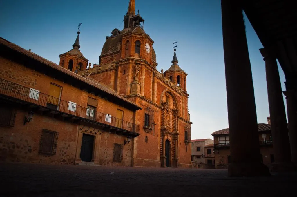 Hospedería Santa Elena，位于San Carlos del Valle的酒店