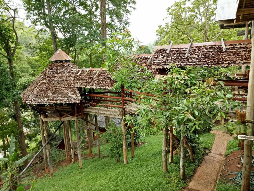 Cave Lodge photo