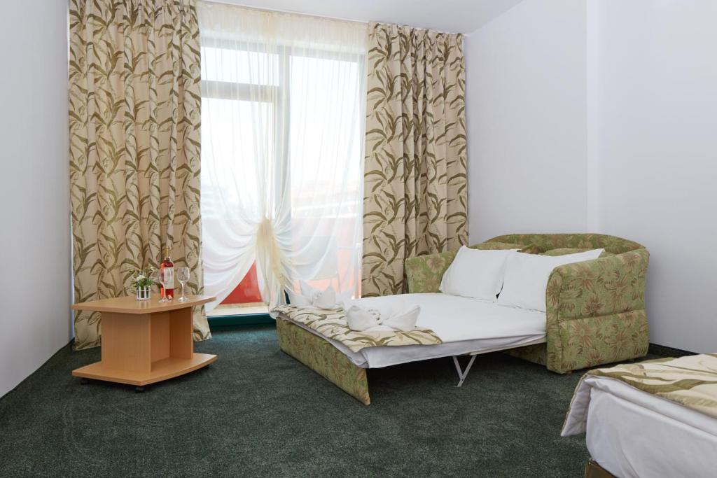 Mena Palace Hotel - All Inclusive — Sunny Beach, Burgas Region