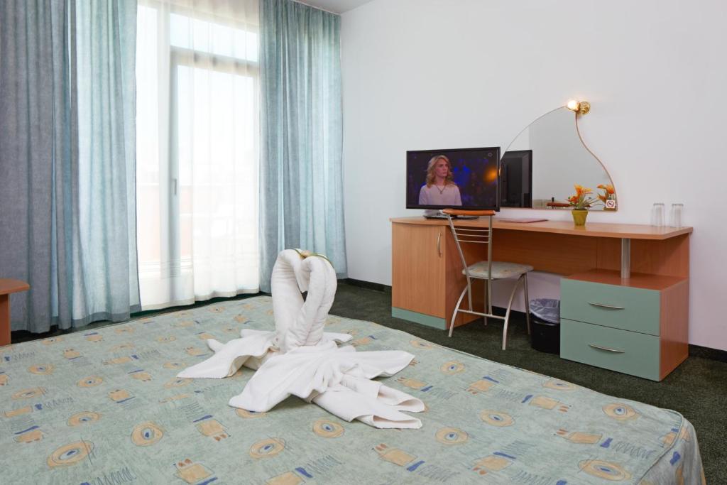Mena Palace Hotel - All Inclusive — Sunny Beach, Burgas Region