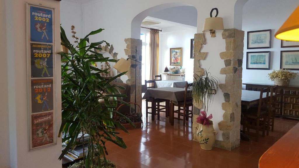 Hostal Sa Barraca - Adults Only photo