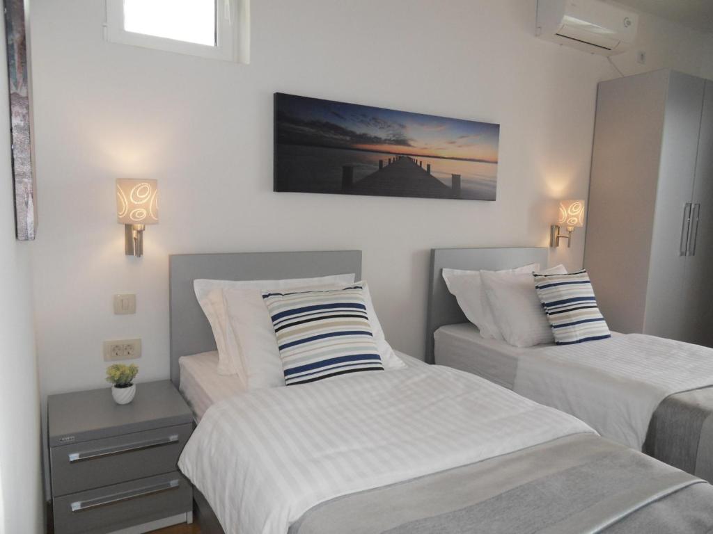 Double or Twin Room with Sea View