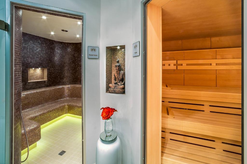 Capella Breidenbacher Hof Dusseldorf